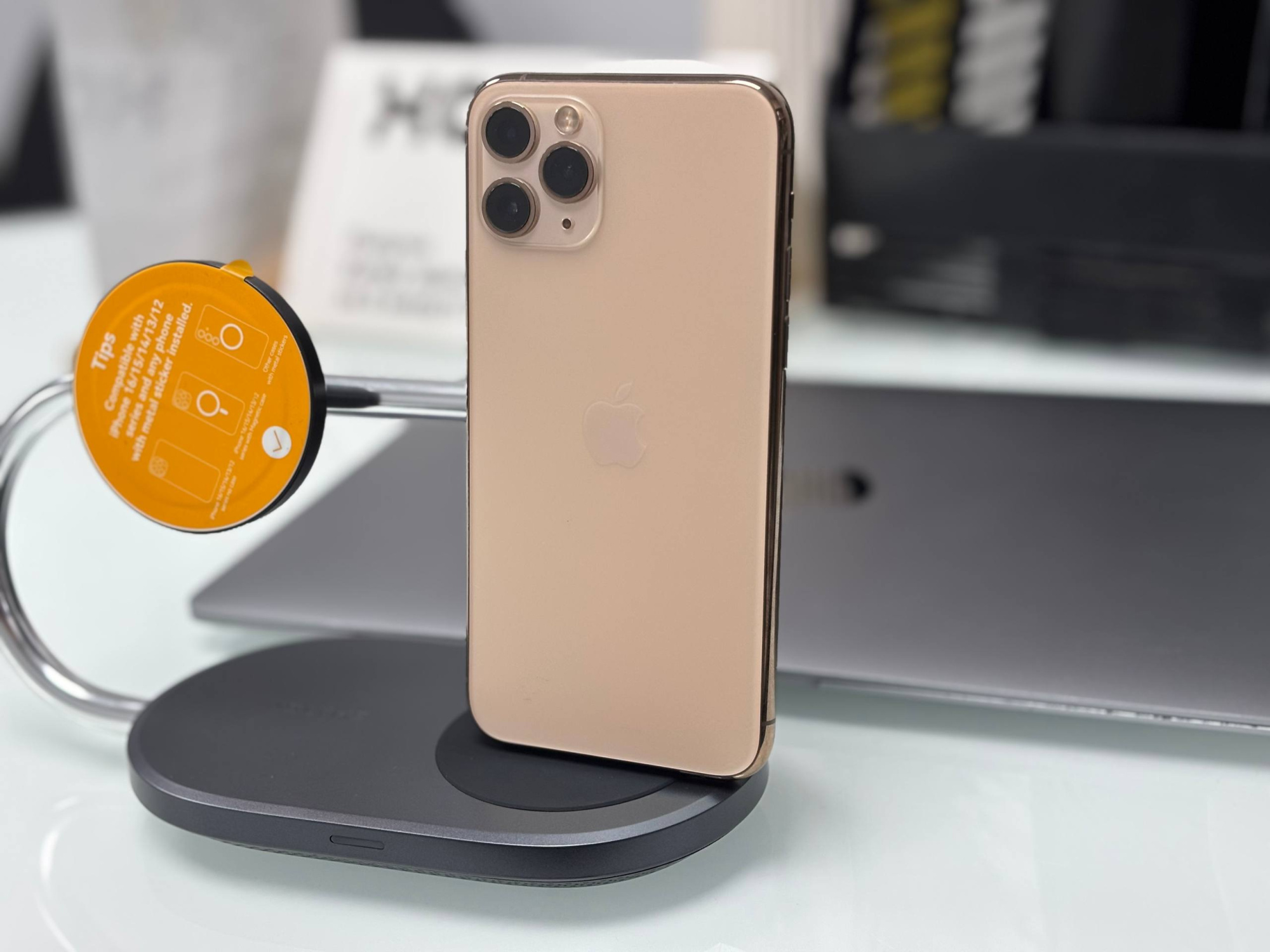iPhone 11 Pro 256Гб (69% / Без коробки) Золотой - Б/У ★★★★☆